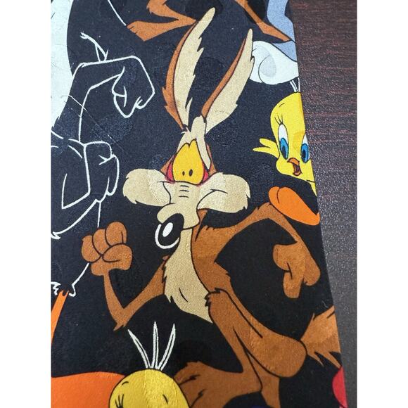 VTG Looney Tunes 1994 Silk Tie Bugs‎ Taz Sylvester Tweety Wile e Road Runner - Picture 3 of 11